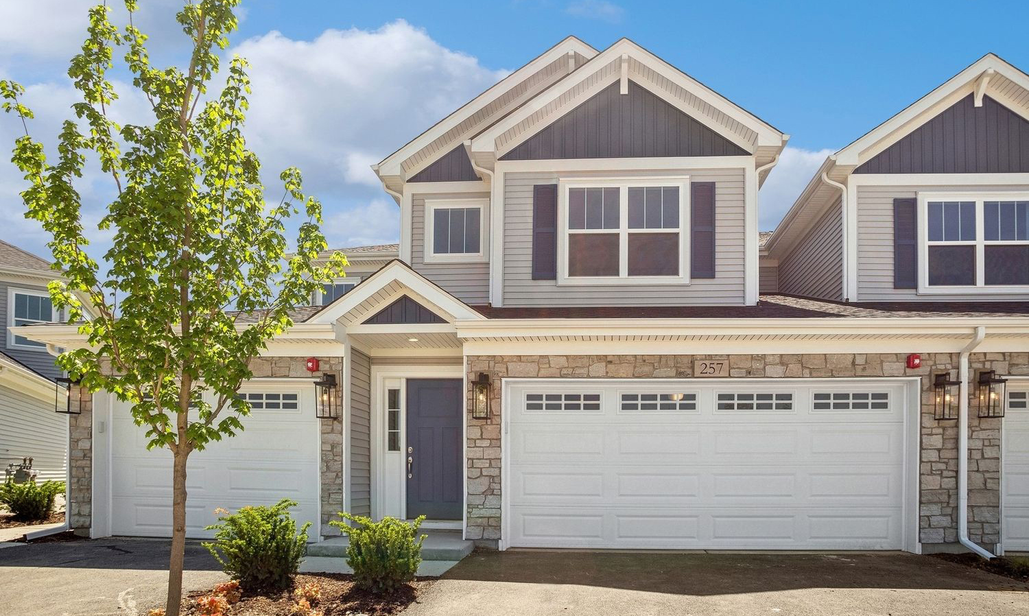 Birch-The-Townes-at-Mill-Creek-Meritus-Brochure_renderings_1